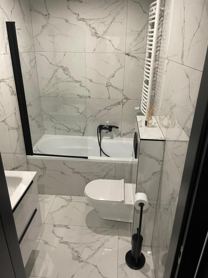 Smart Central Stay 2, Rynek, Sienkiewicza 24-Hour Check-In Zameldowanie Calodobowe Kielce Bagian luar foto