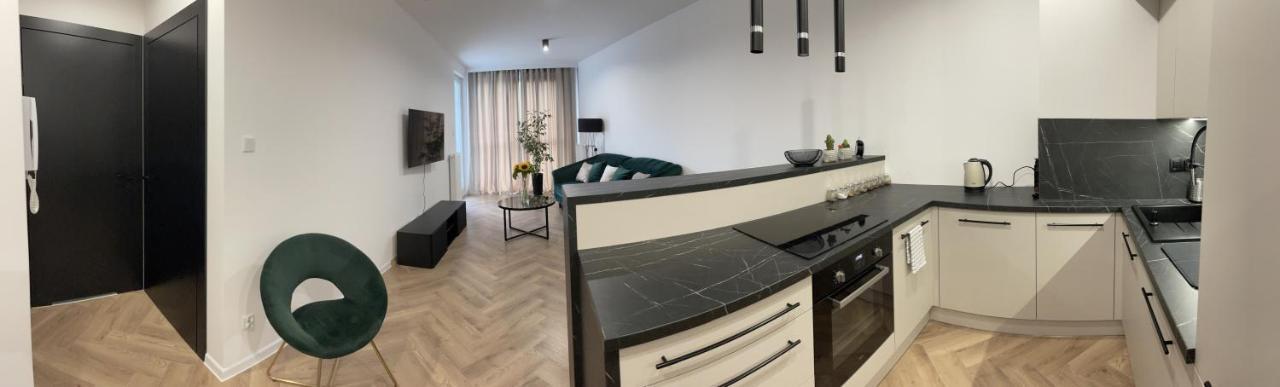 Smart Central Stay 2, Rynek, Sienkiewicza 24-Hour Check-In Zameldowanie Calodobowe Kielce Bagian luar foto